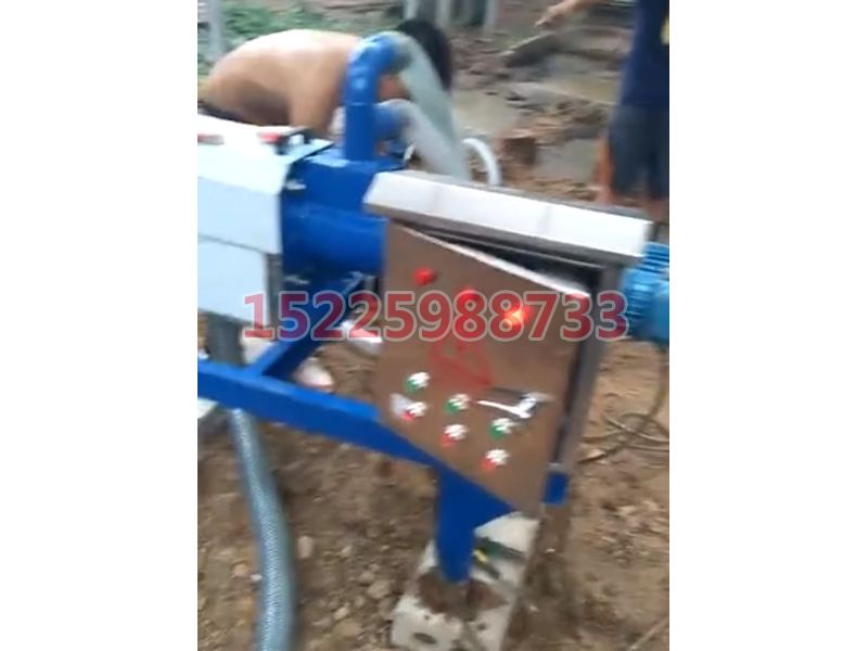 固液分離機(jī)工作現(xiàn)場(chǎng)